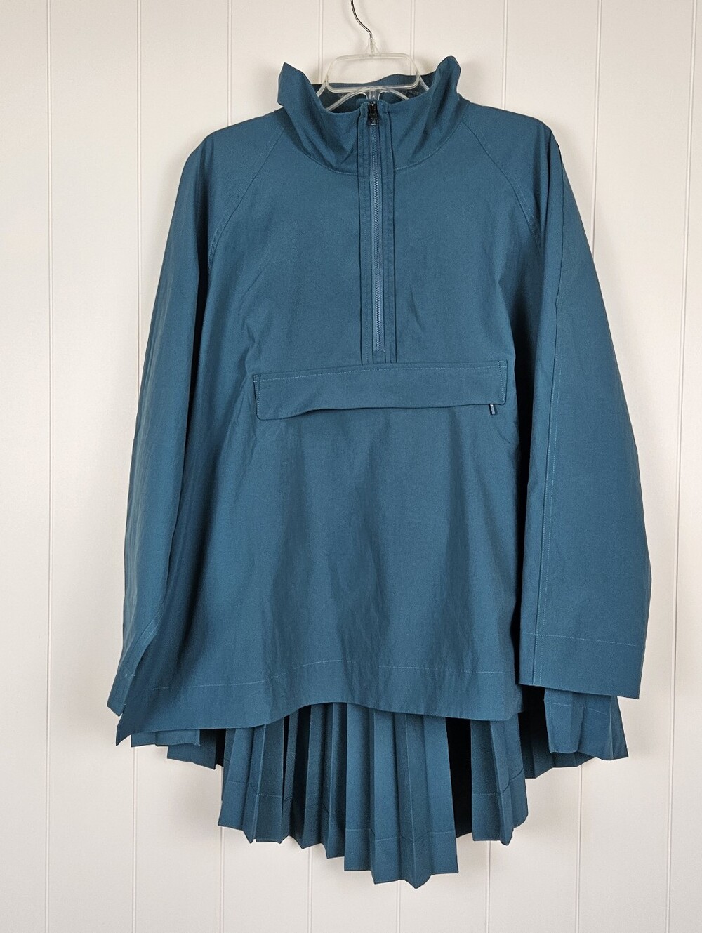 Athleta Anorak Sojourn Pleated Back Pullover Teal Womens XL Gorpcore Jacket
